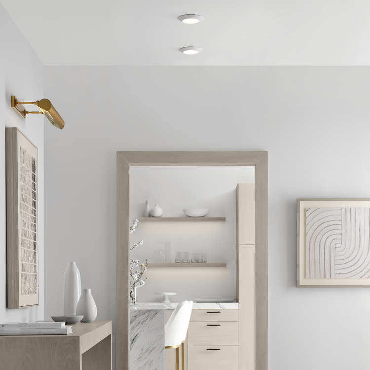 Straight On - In Use - Light On